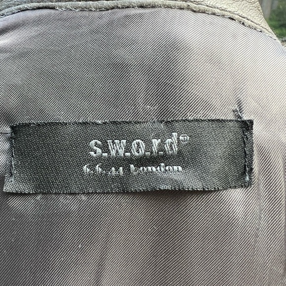 Gray leather motorcycle jacket by S.W.O.R.D. London - Picture 6 of 9